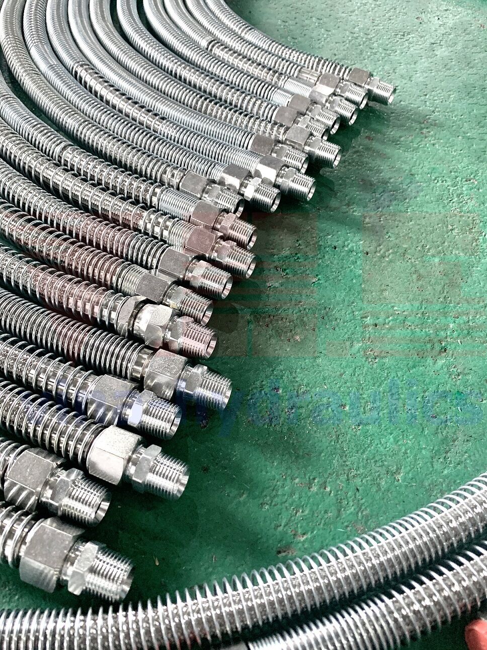 Teflon hydraulic hose covered with stainless steel mesh