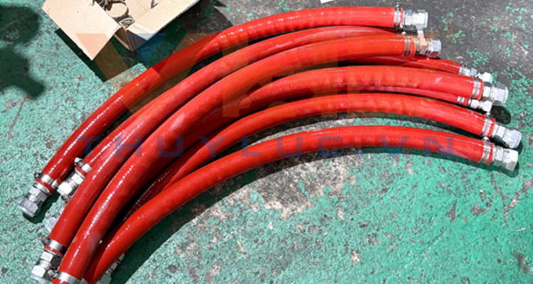 The Standard Assembly Process of Crimping Hydraulic Hoses with PJ Sleeves at VHE