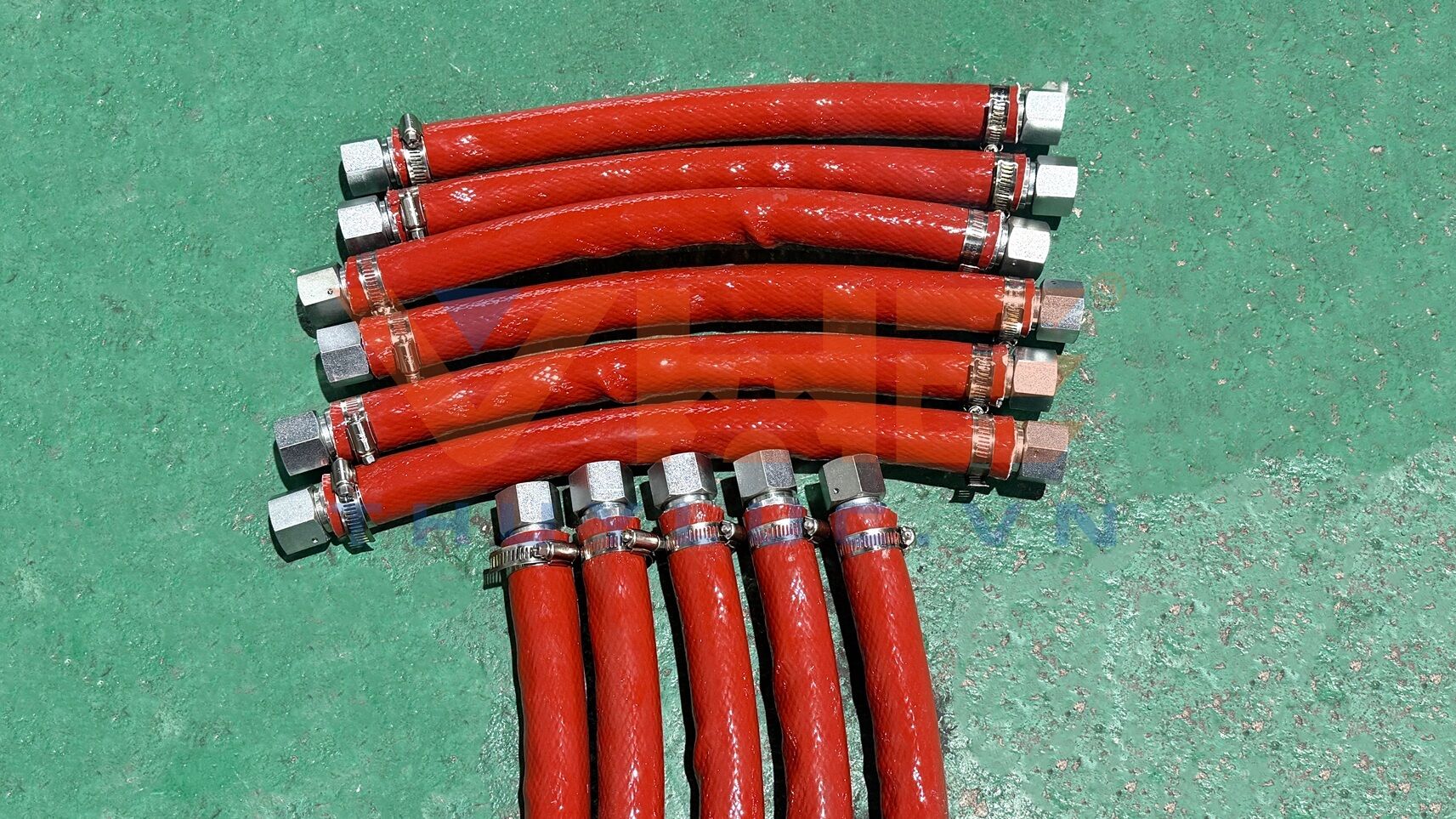 luồn vỏ PJ cho ống thủy lực