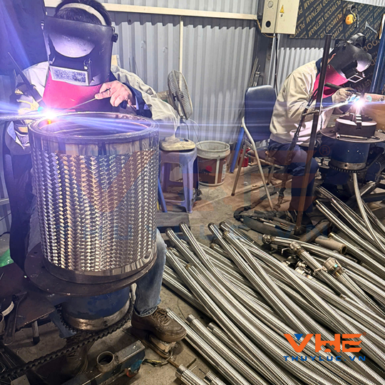 Reputable Stainless Steel Flexible Hose Assembly in Ho Chi Minh City
