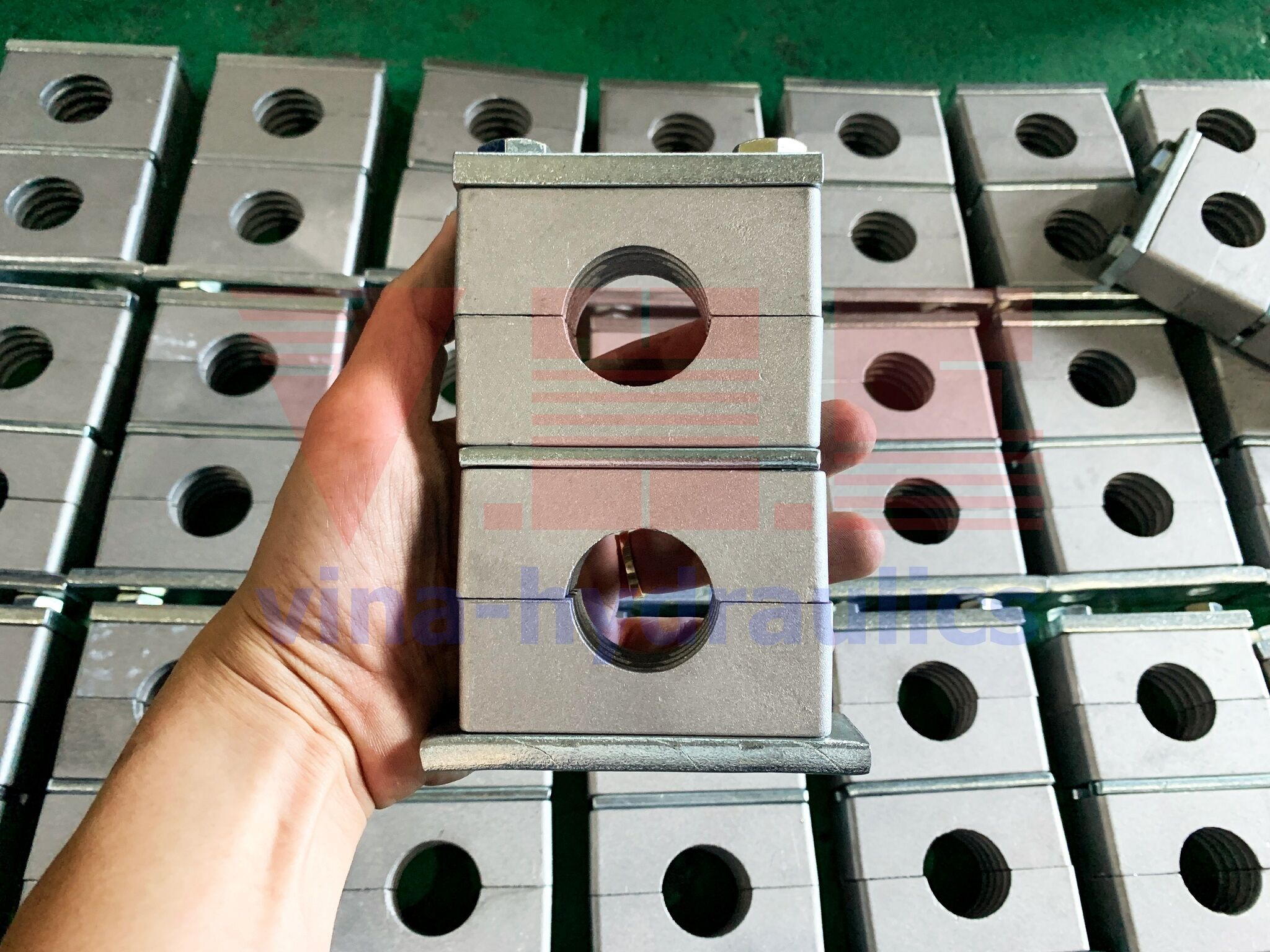 Heavy series pipe clamps good price