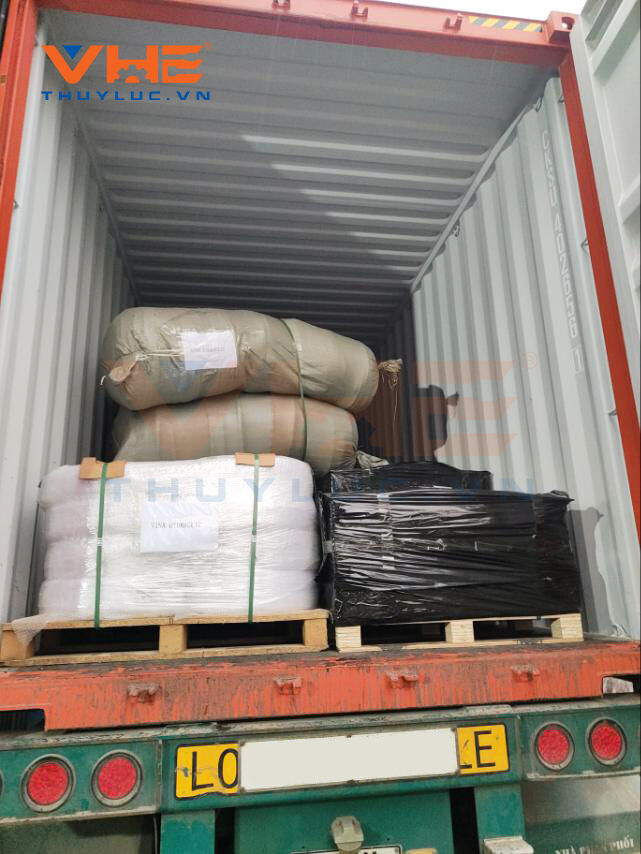 shipment featuring a comprehensive range of stainless steel hydraulic fittings and ferrules