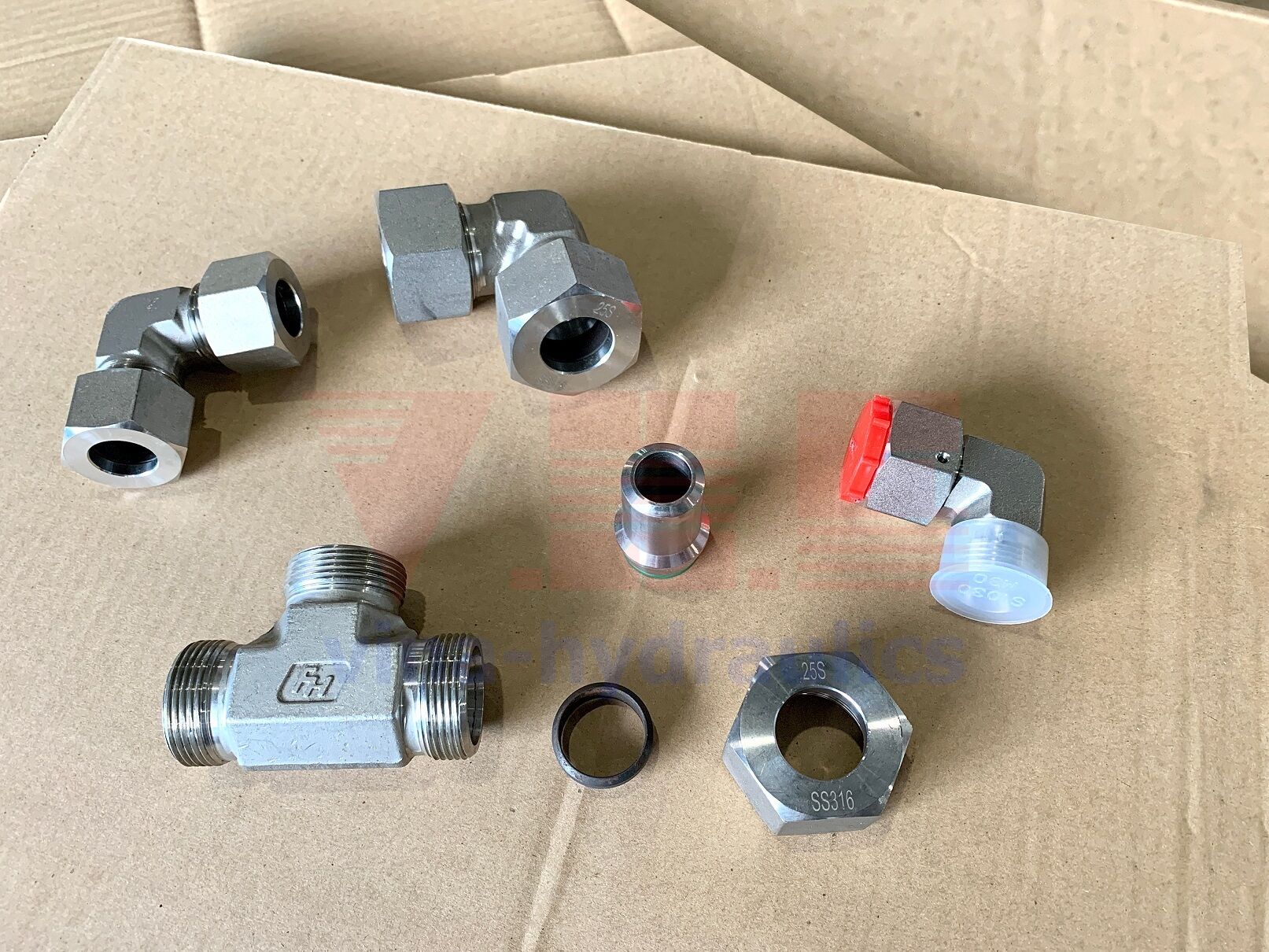 Cheap stainless steel connectors of all kinds in Saigon