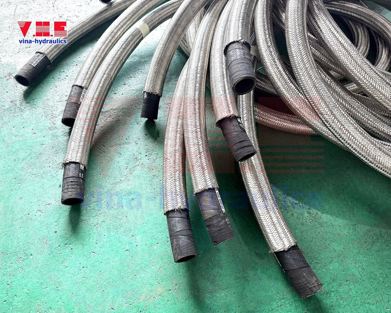 Ống lưới inox bảo vệ ống tuy ô