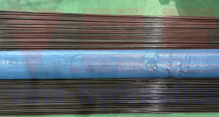 Importing more than 1,000 thousand Stainless steel pipes to serve the factory during the Tet holiday