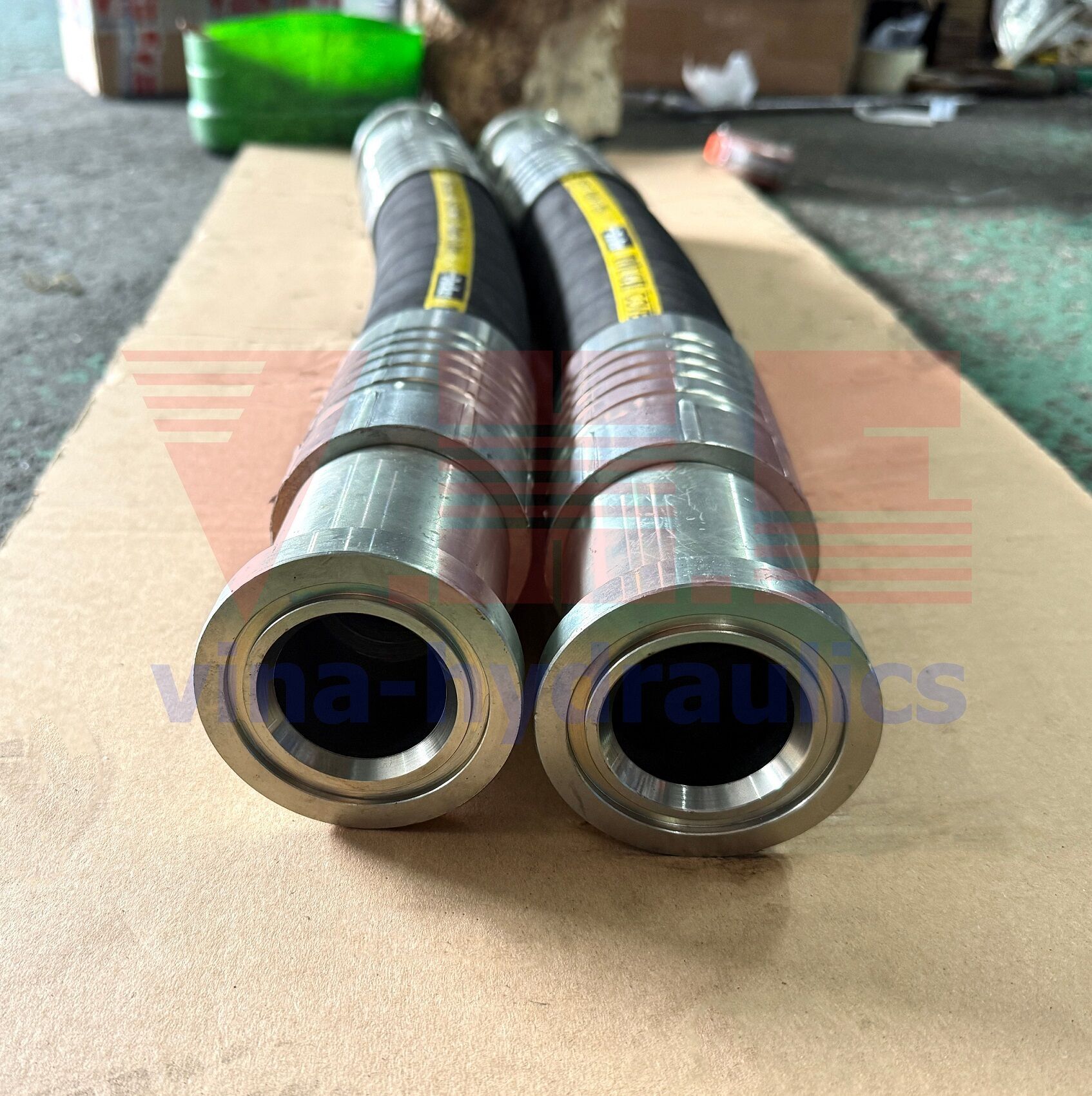 Parker R15 R42TC Hydraulic Hose 2'' Interlock Straight Flange with O-Ring.
