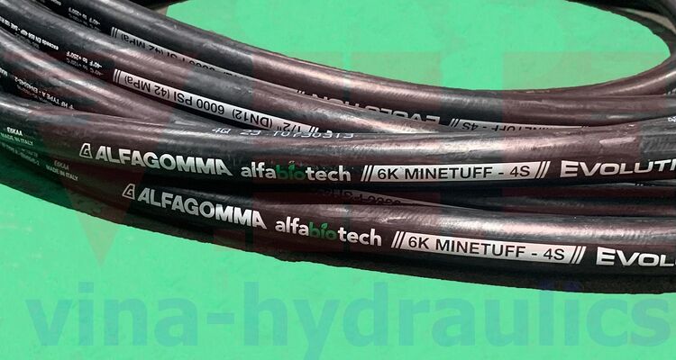 Alfagomma 4- layer steel hydraulic hose of 6K MineTuff Alfagomma with BSP crimping fittings