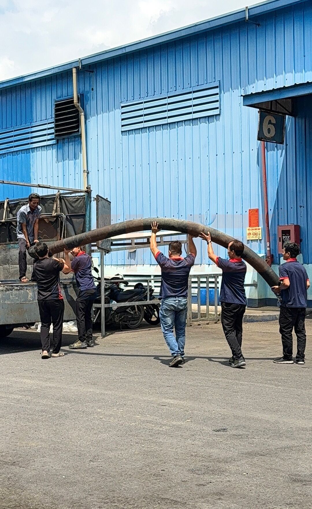 Gia Công Ống Dầu 6 inches
