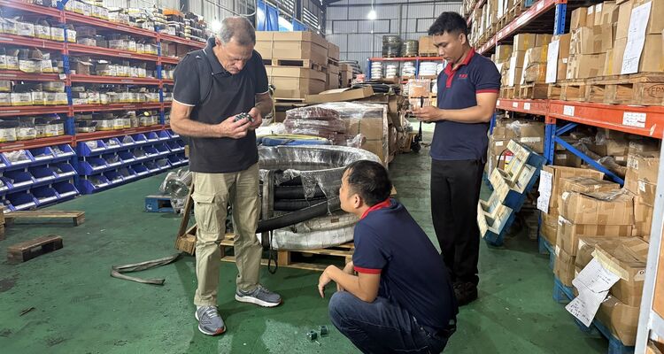 VHE Welcomes International Partners to Inspect DIN 3015 Hydraulic Pipe Clamps