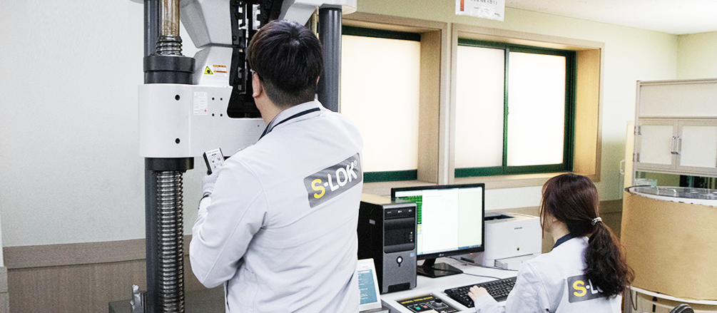 Phòng thử nghiệm và kiểm tra chất lượng sản phẩm của S-LOK