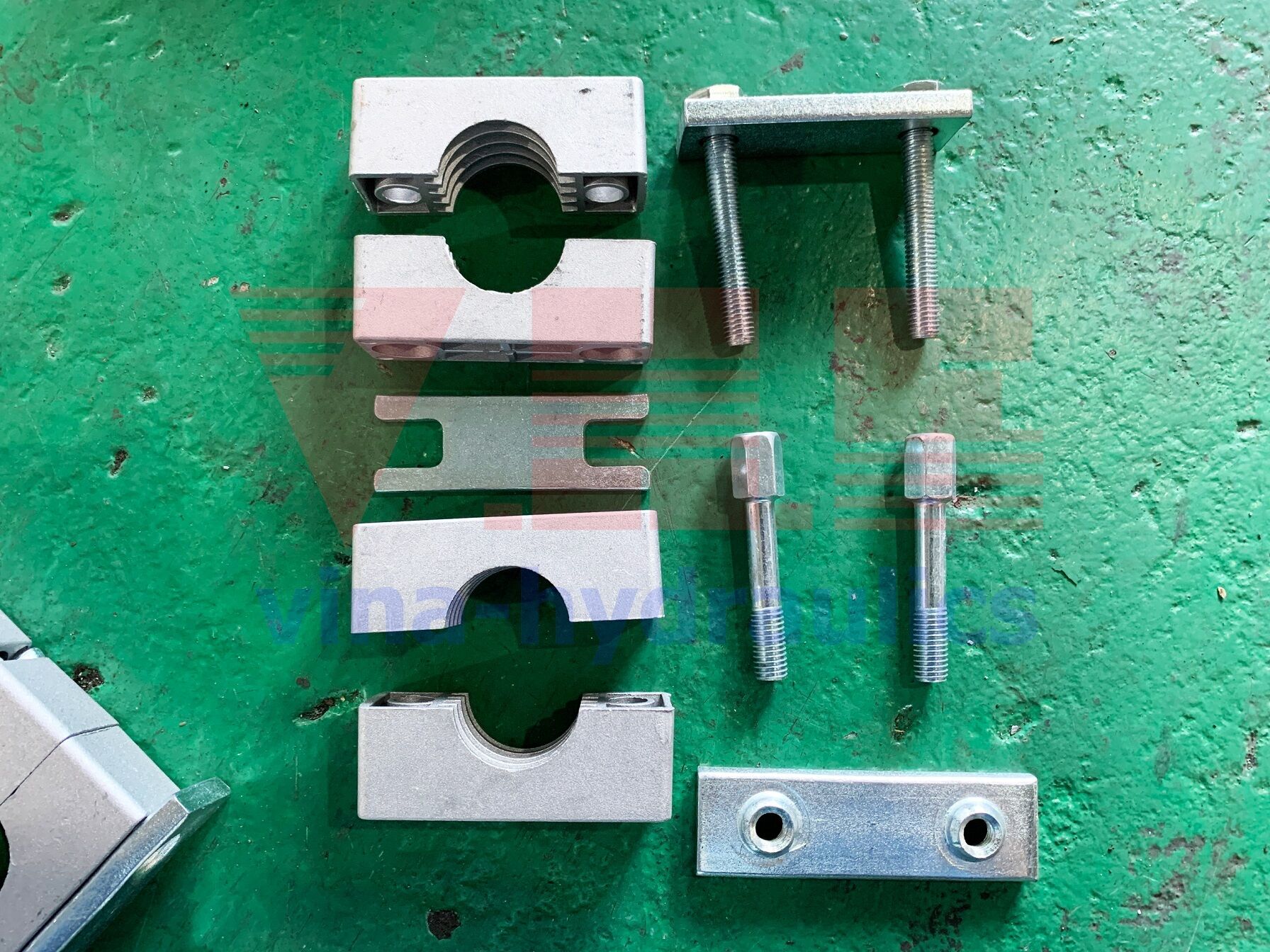 Heavy Polyprop Aluminum pipe clamps good price