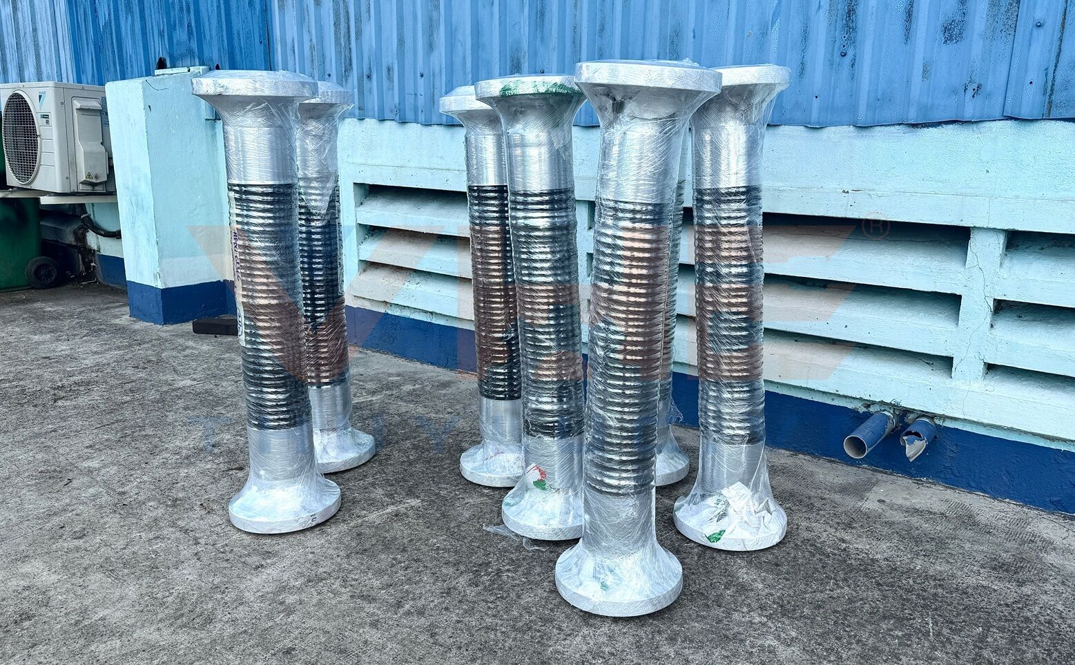 Gia công Ống mềm cao su thủy lực DN100 bấm 2 đầu mặt bích 3K