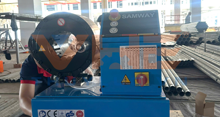Bàn giao máy bấm ống thủy lực Samway P32 cho công ty PCCC tại Cần Thơ